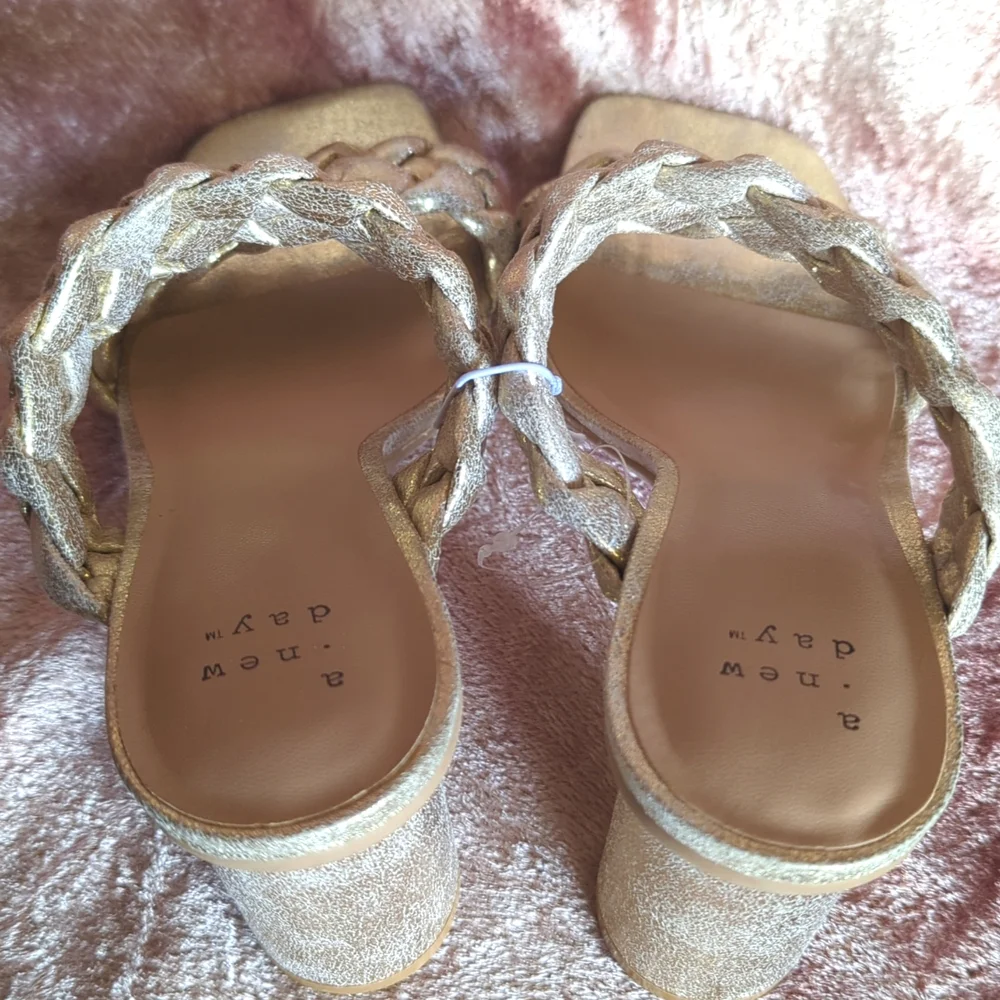 NWOT a • new day Gold Sandals Braided Puffy Straps Women's Sz 6 - Picture 6 of 8